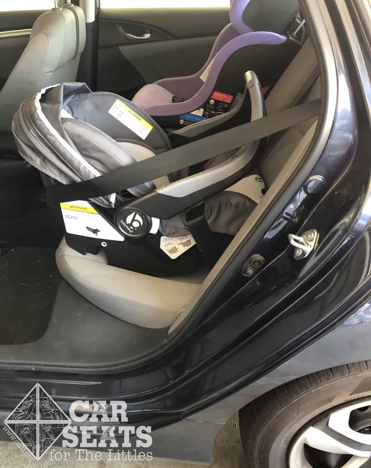 Baby Trend Infant Car Seat Base, How To Install Baby Trend Car Seat With Seatbelt