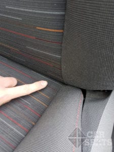 Vehicle seat bight