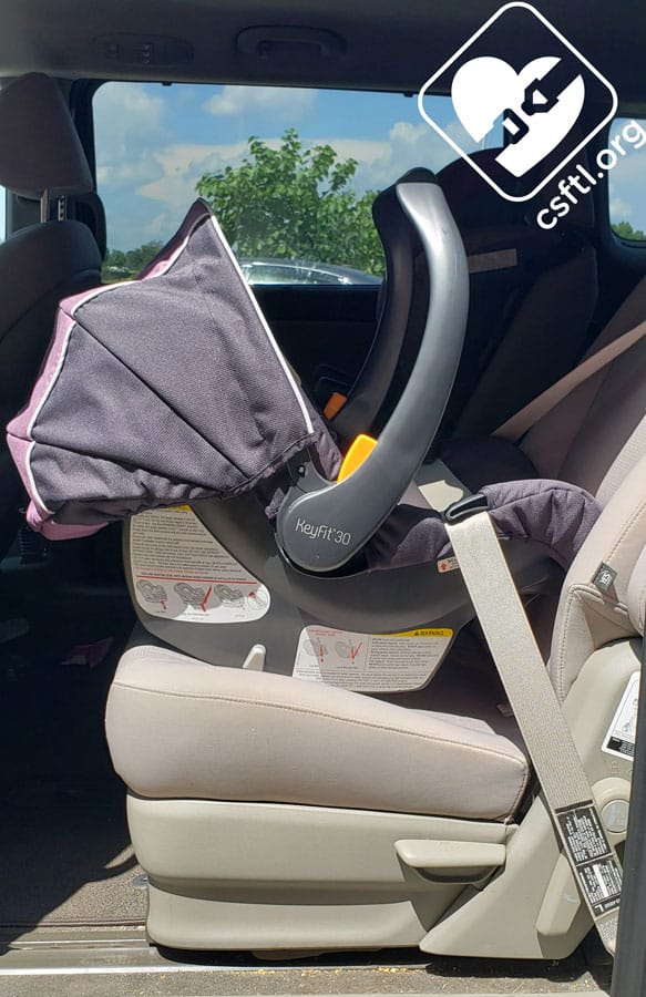 Chicco keyfit 2025 seat belt installation