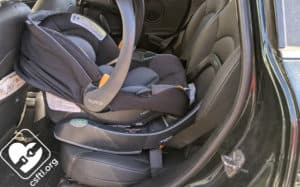 Chicco KeyFit 35 vehicle seat belt