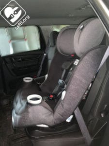 Maxi-Cosi Pria forward facing with vehicle seat belt