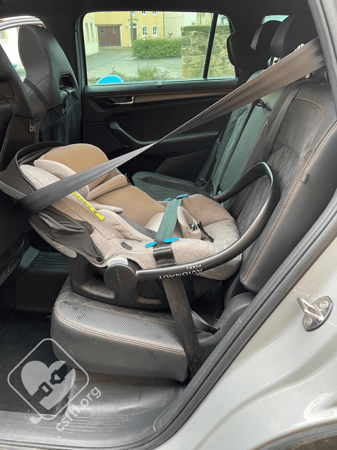European Car Seat Review Avionaut Pixel Pro Car Seats For The Littles